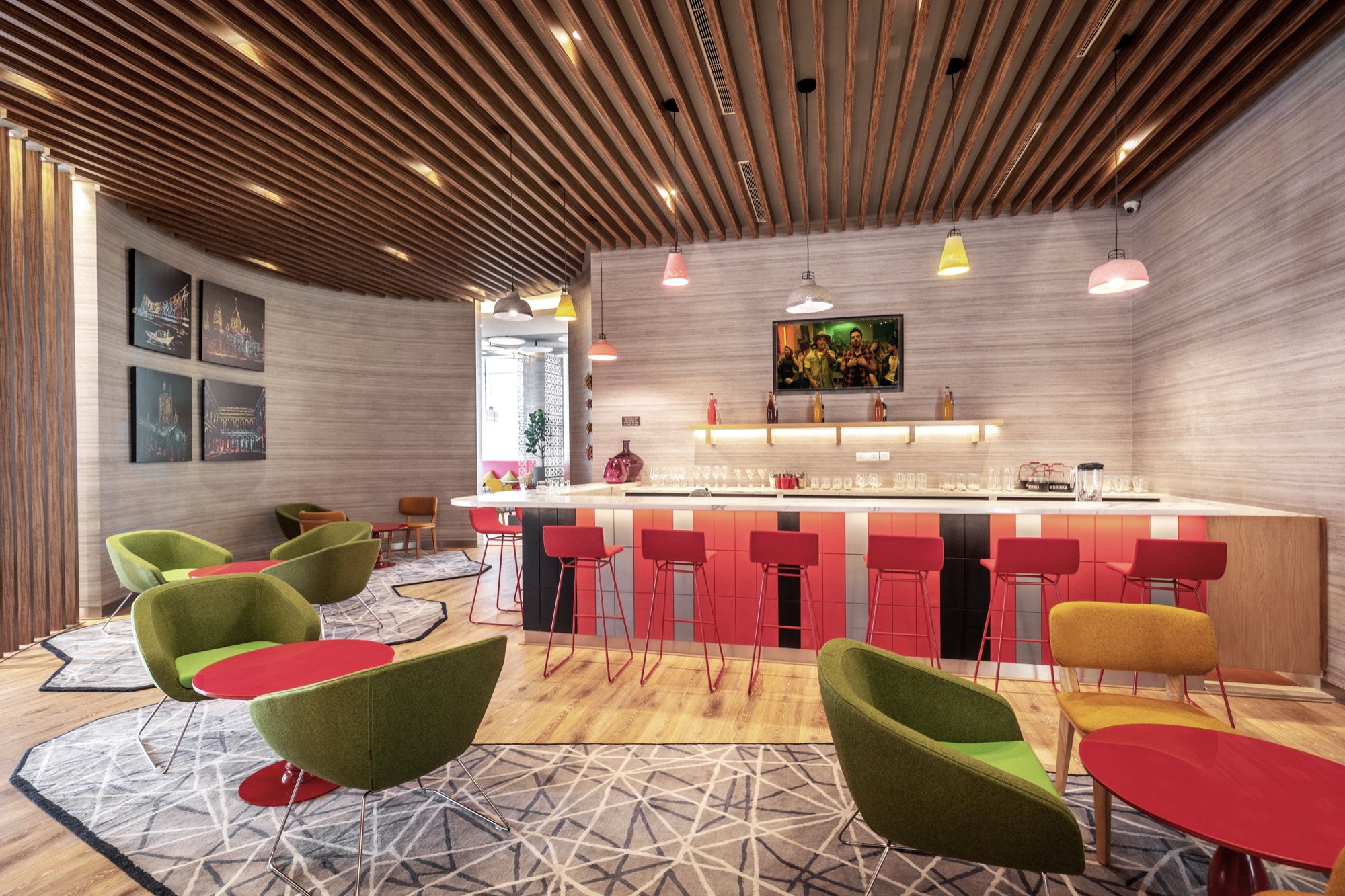 IBIS KOLKATA — still 10