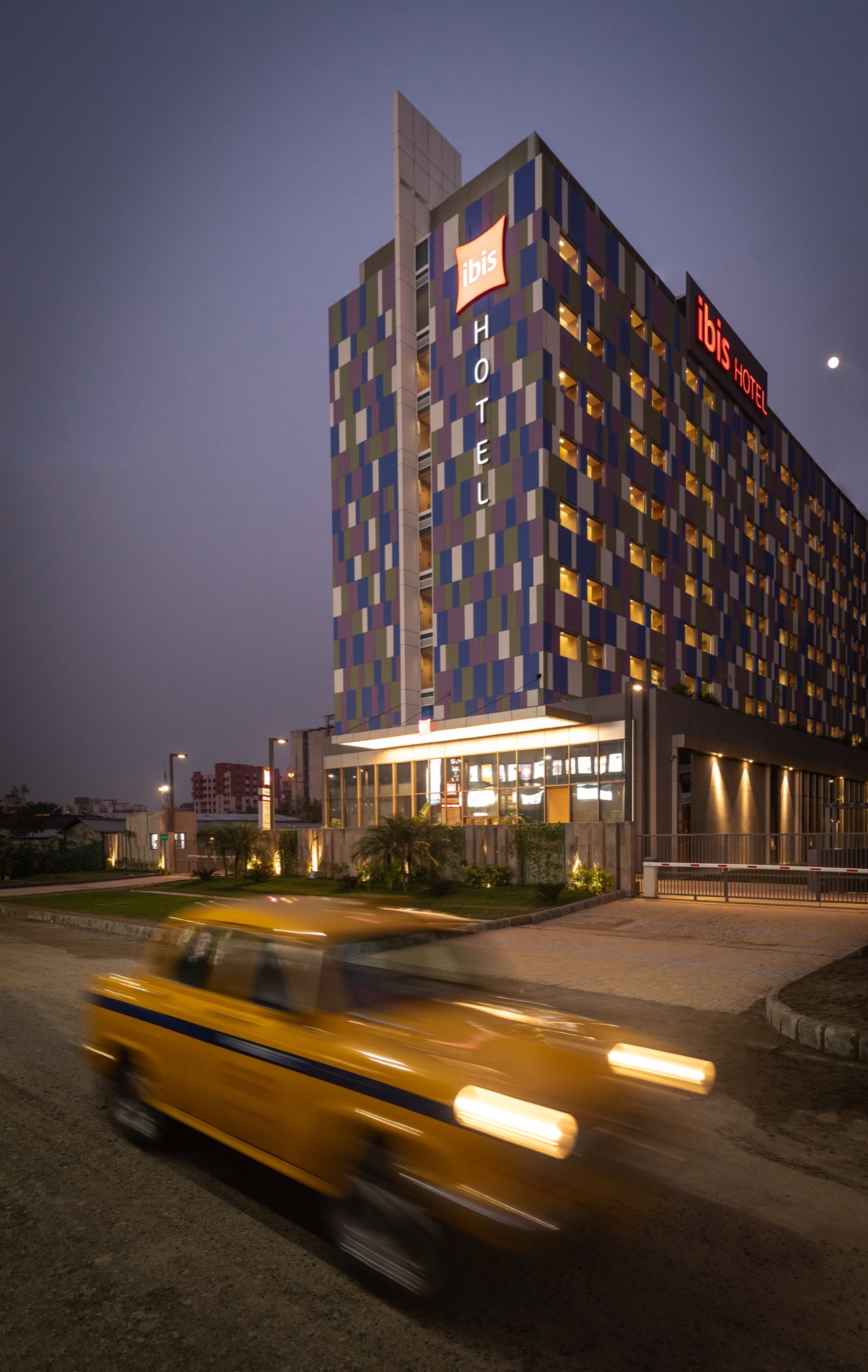 IBIS KOLKATA — still 7
