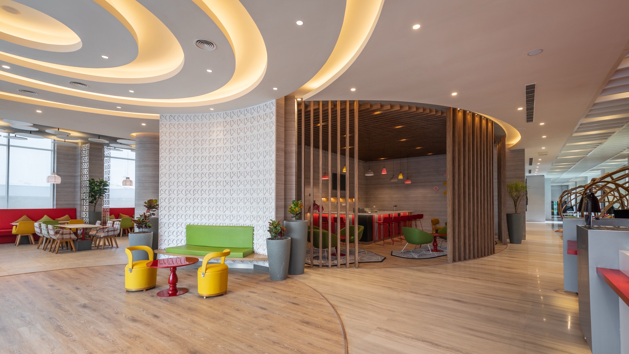 IBIS KOLKATA — still 9