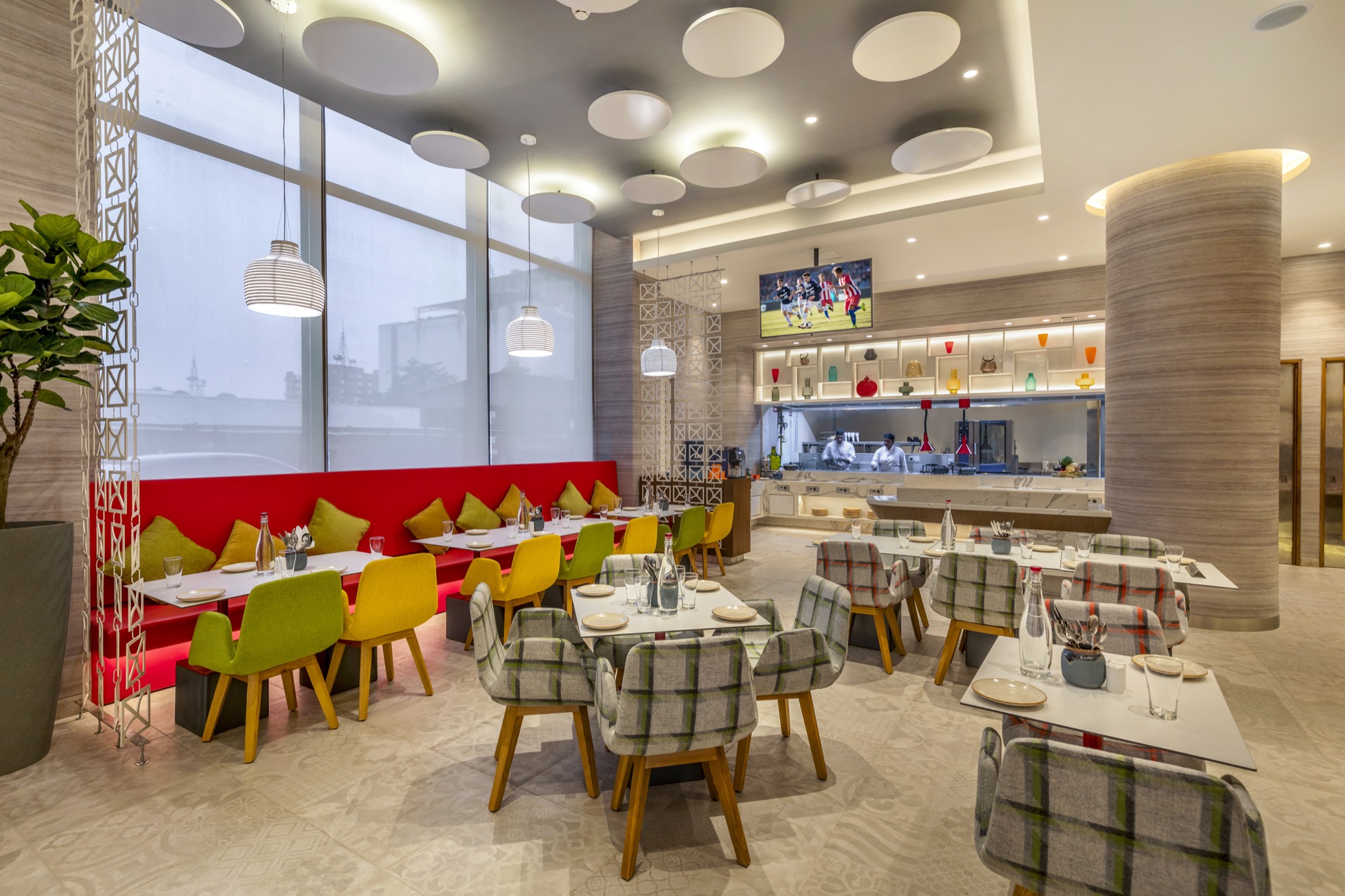 IBIS KOLKATA — still 13