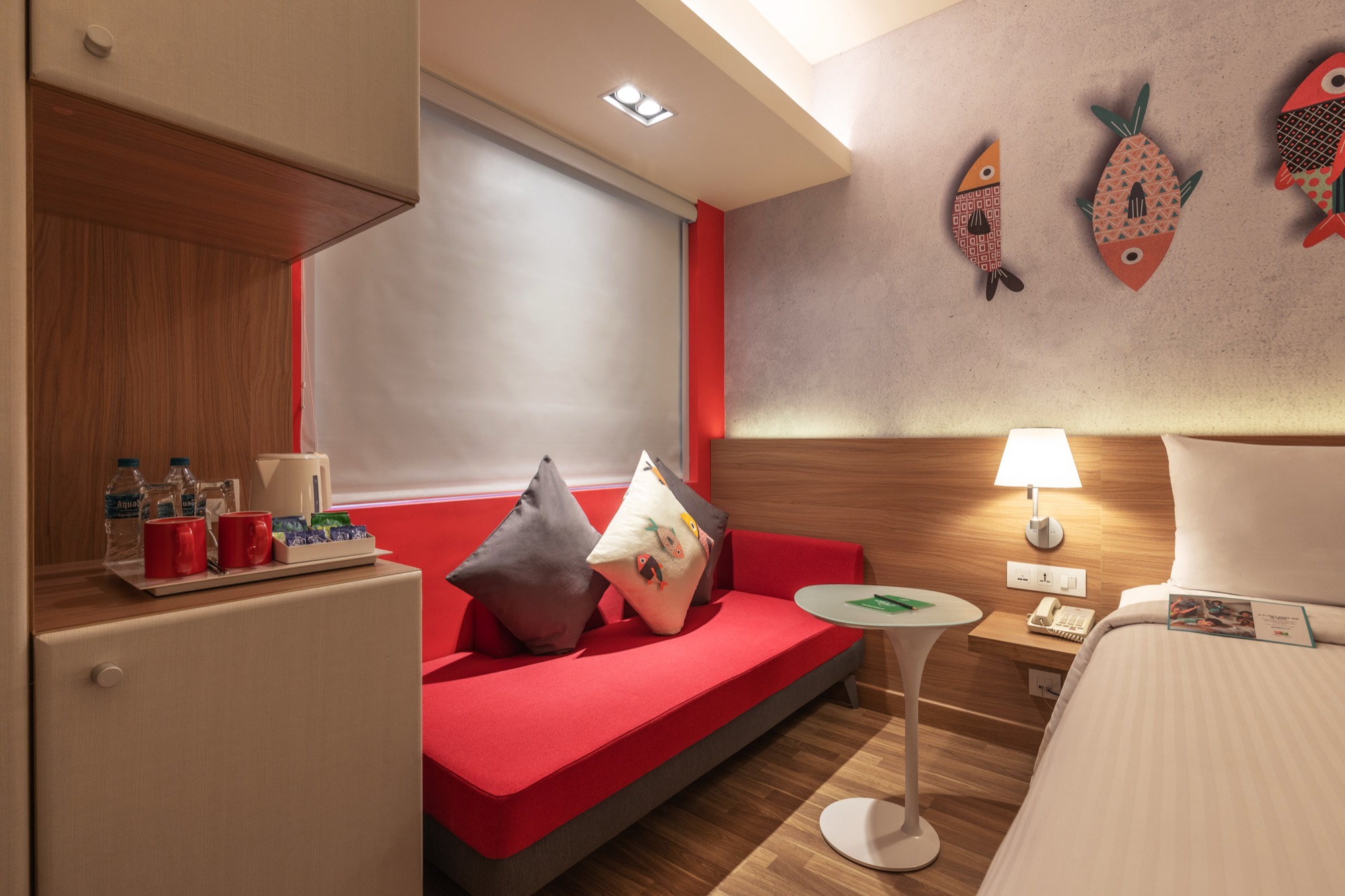 IBIS KOLKATA — still 18